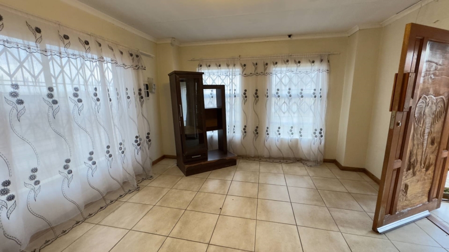 3 Bedroom Property for Sale in Mandela View Free State